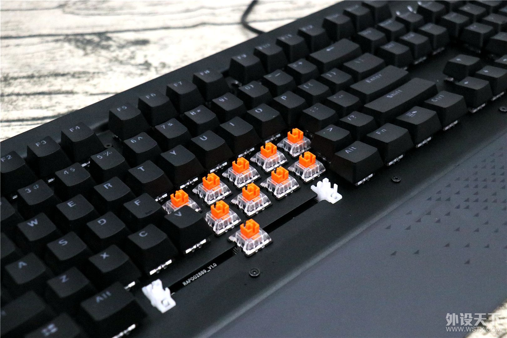 ��������ˮ��ʹ�õĻ�е���̣��װ�V780����