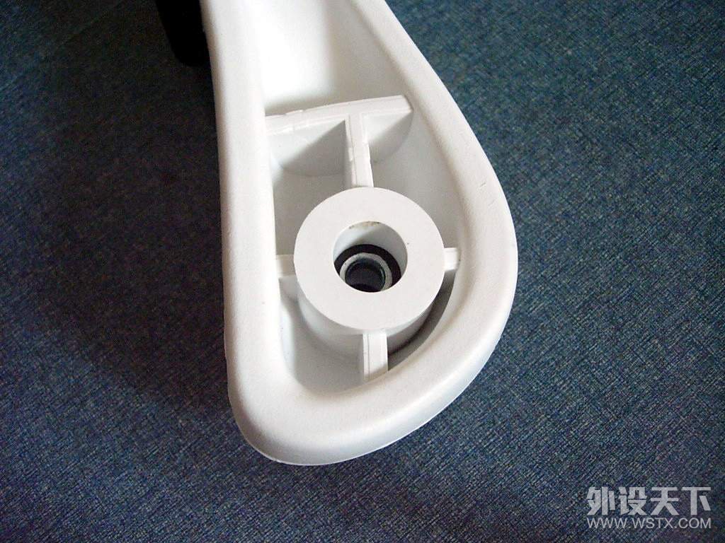 电竞座椅能给你的，它同样可以给你  —— 黑白调HDNY077电脑椅试用评测