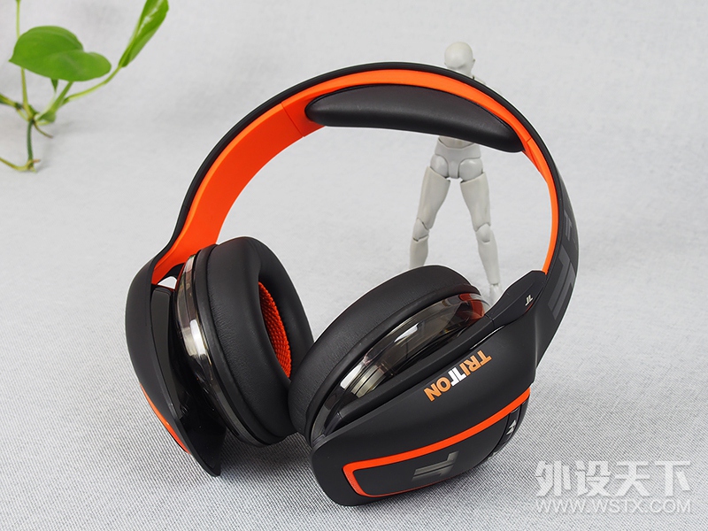 ԡ-Tritton ARK200