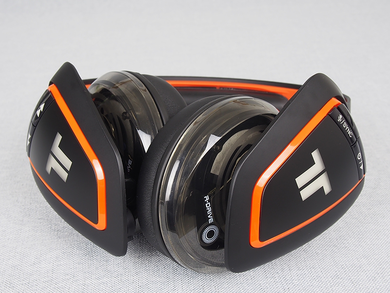 ԡ-Tritton ARK200