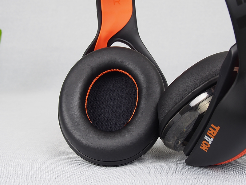 ԡ-Tritton ARK200