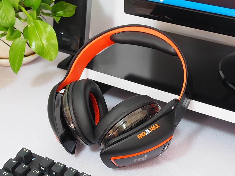 ԡ-Tritton ARK200