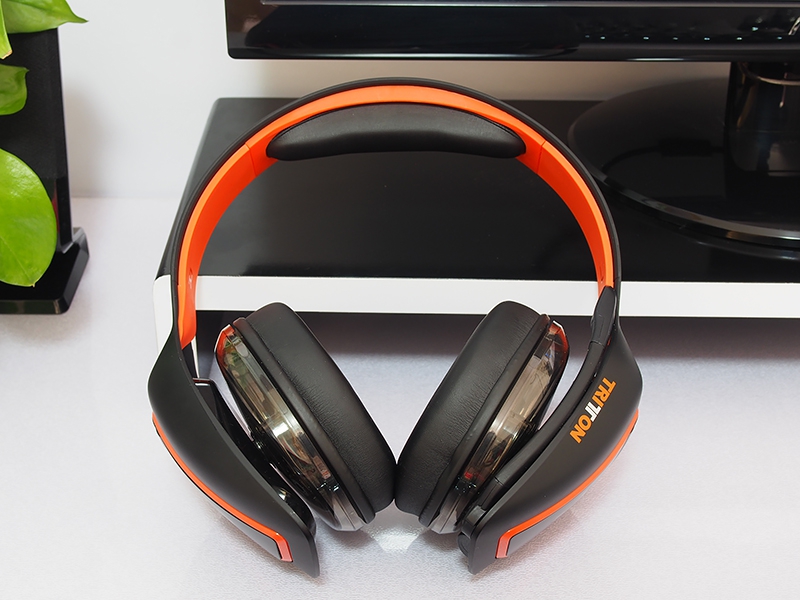 ԡ-Tritton ARK200