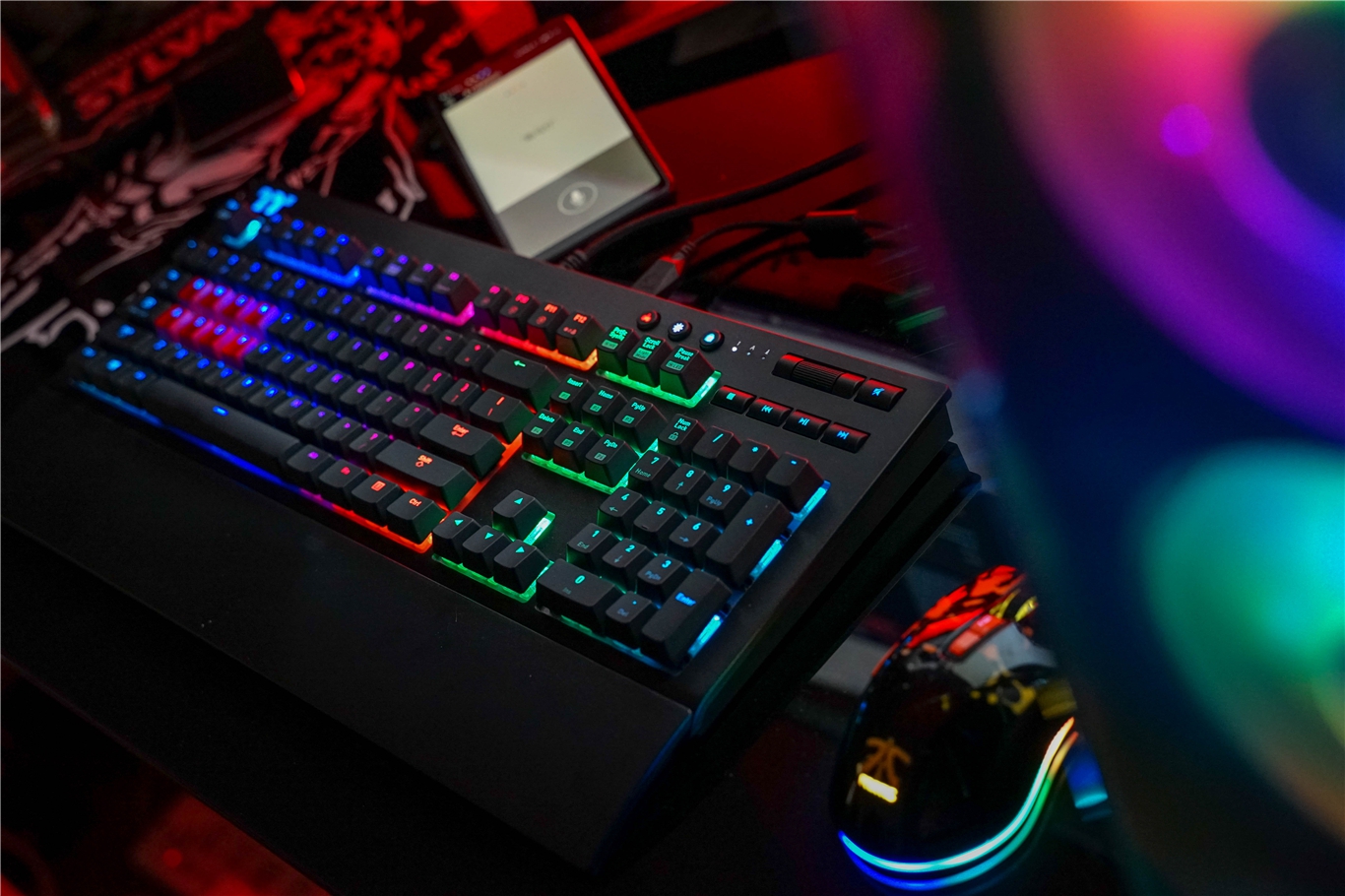 սⶾThermaltake X1 