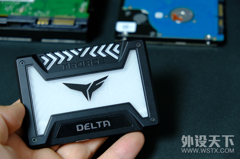 ������SATA3��������ӵ�����ŵ�Ч��ʮ��DELTA SSD�������鼰�ٶȲ���