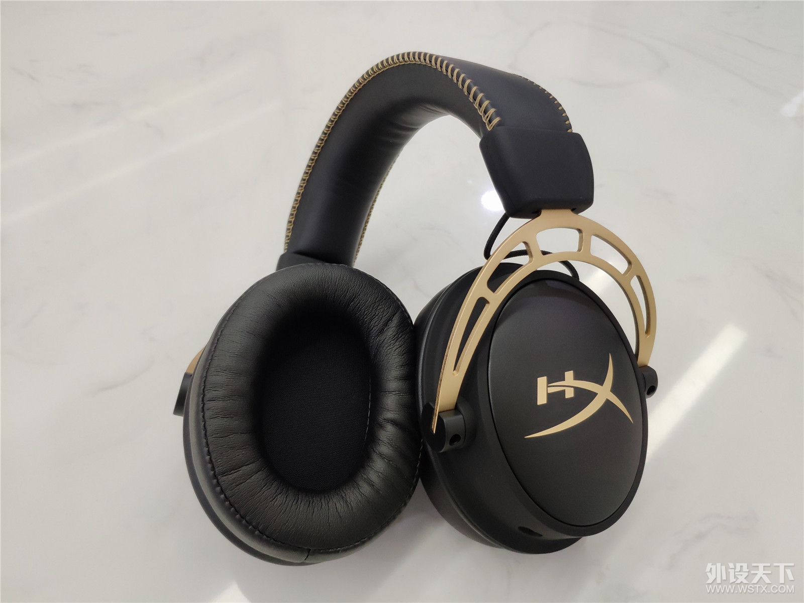 δΡʿHyperX Cloud Alpha Goldڽ濪