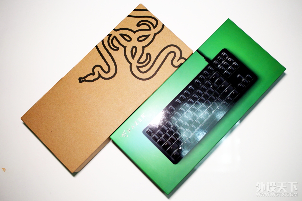 Work and Play�������ߺڹѸ�֩����װ�濪������