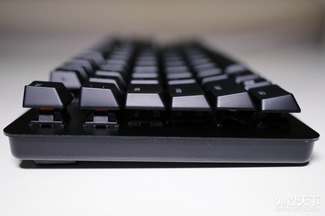 Work and Play�������ߺڹѸ�֩����װ�濪������