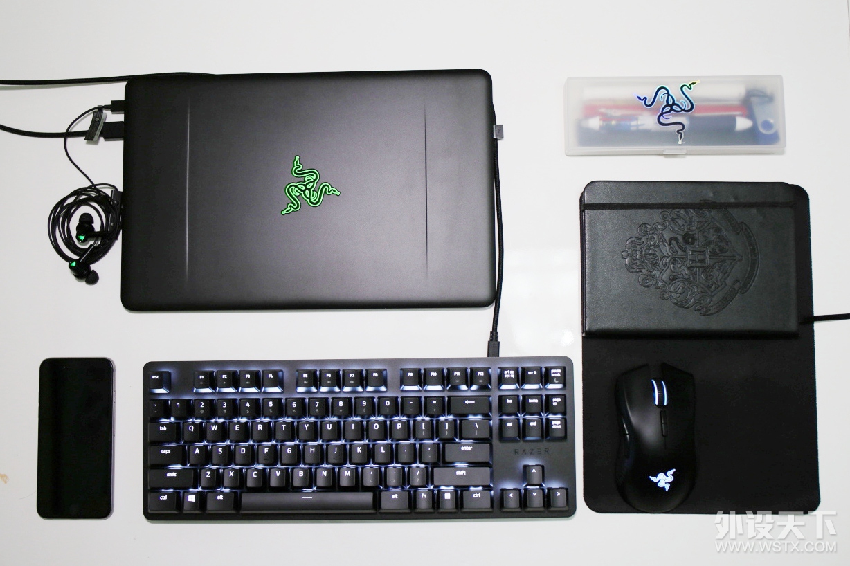 Work and Play�������ߺڹѸ�֩����װ�濪������