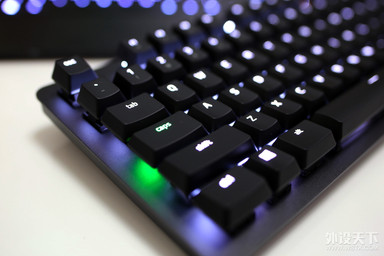 Work and Play�������ߺڹѸ�֩����װ�濪������