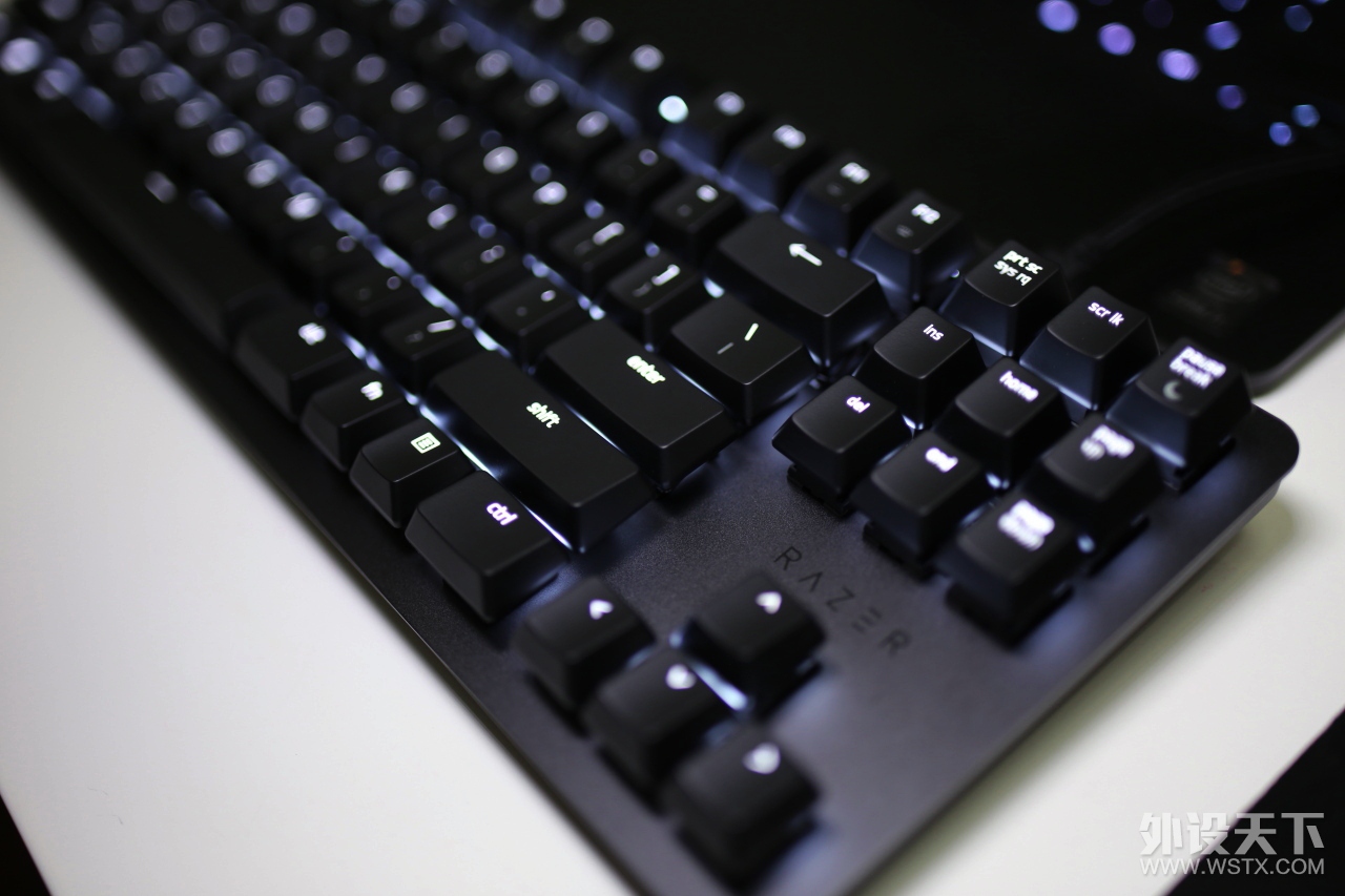 Work and Play�������ߺڹѸ�֩����װ�濪������