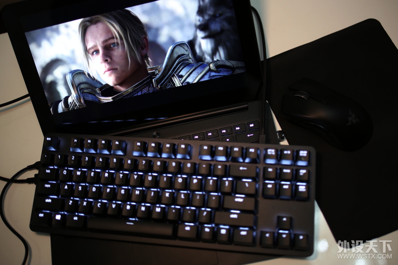 Work and Play�������ߺڹѸ�֩����װ�濪������