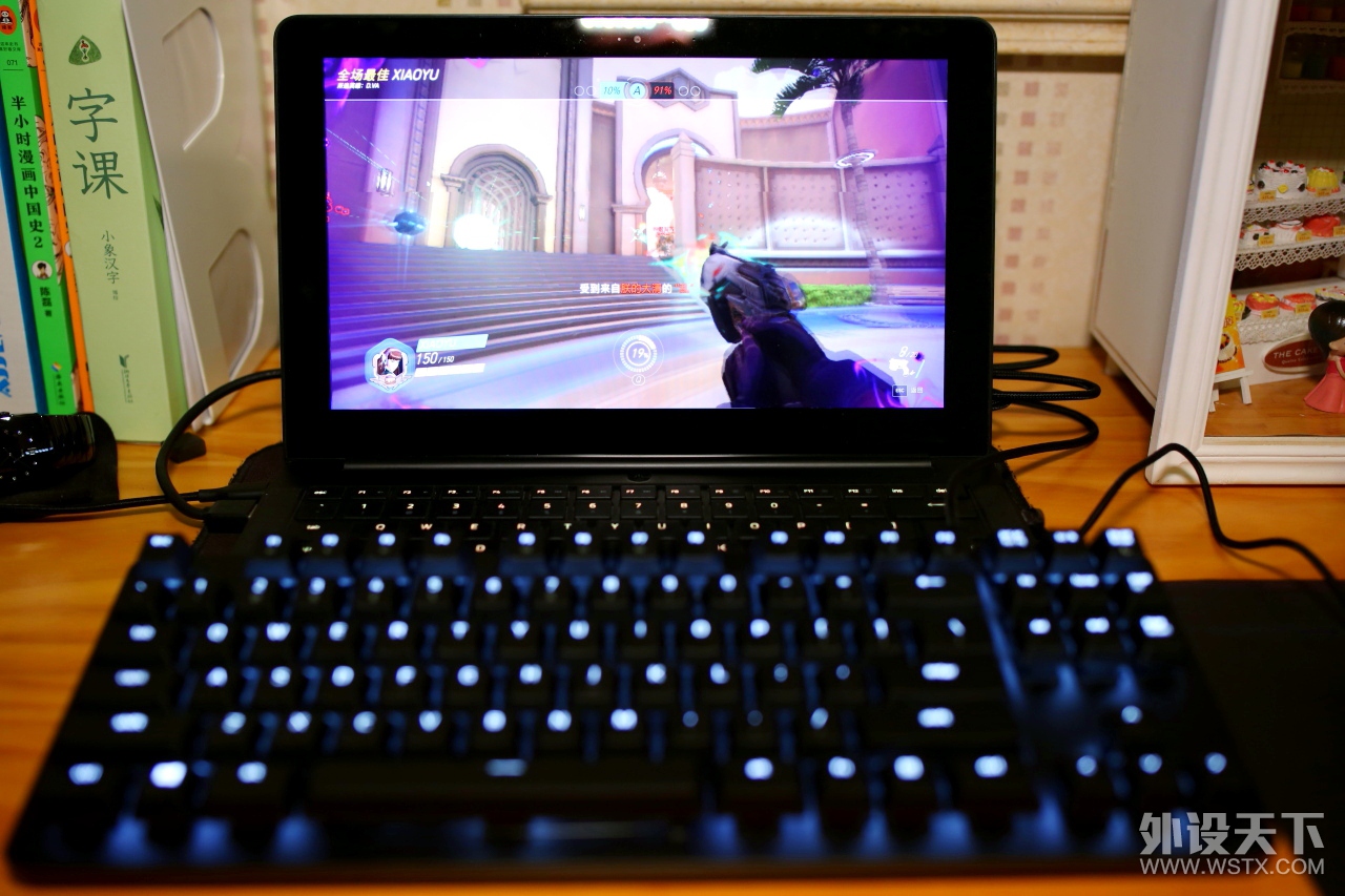 Work and Play�������ߺڹѸ�֩����װ�濪������