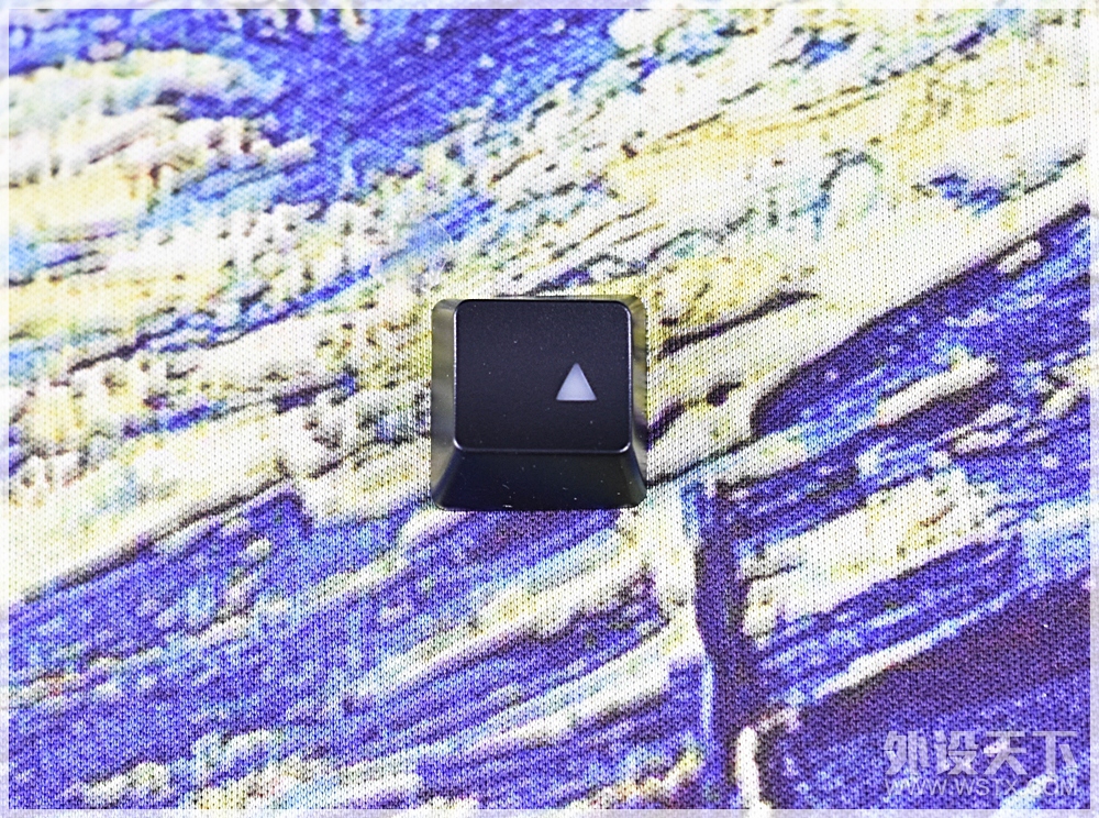 RGB˫ɱ EK925  羺Ϸе 