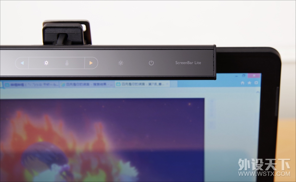 这应该是所有笔记本都自带的功能, 明基WiT ScreenBar Lite 简评