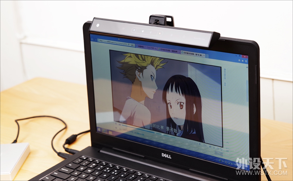 这应该是所有笔记本都自带的功能, 明基WiT ScreenBar Lite 简评