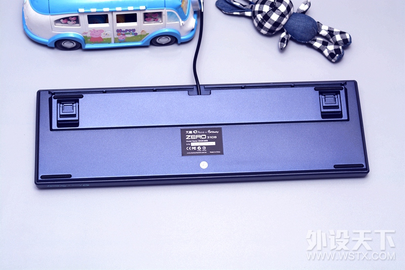 ϸ�����Ĳ�����AKKO Ducky 3108SP��ƽ�߲�̻�е���̿���