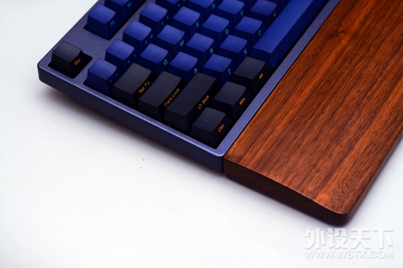 ϸ�����Ĳ�����AKKO Ducky 3108SP��ƽ�߲�̻�е���̿���