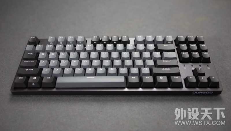 еļ̣٤K320