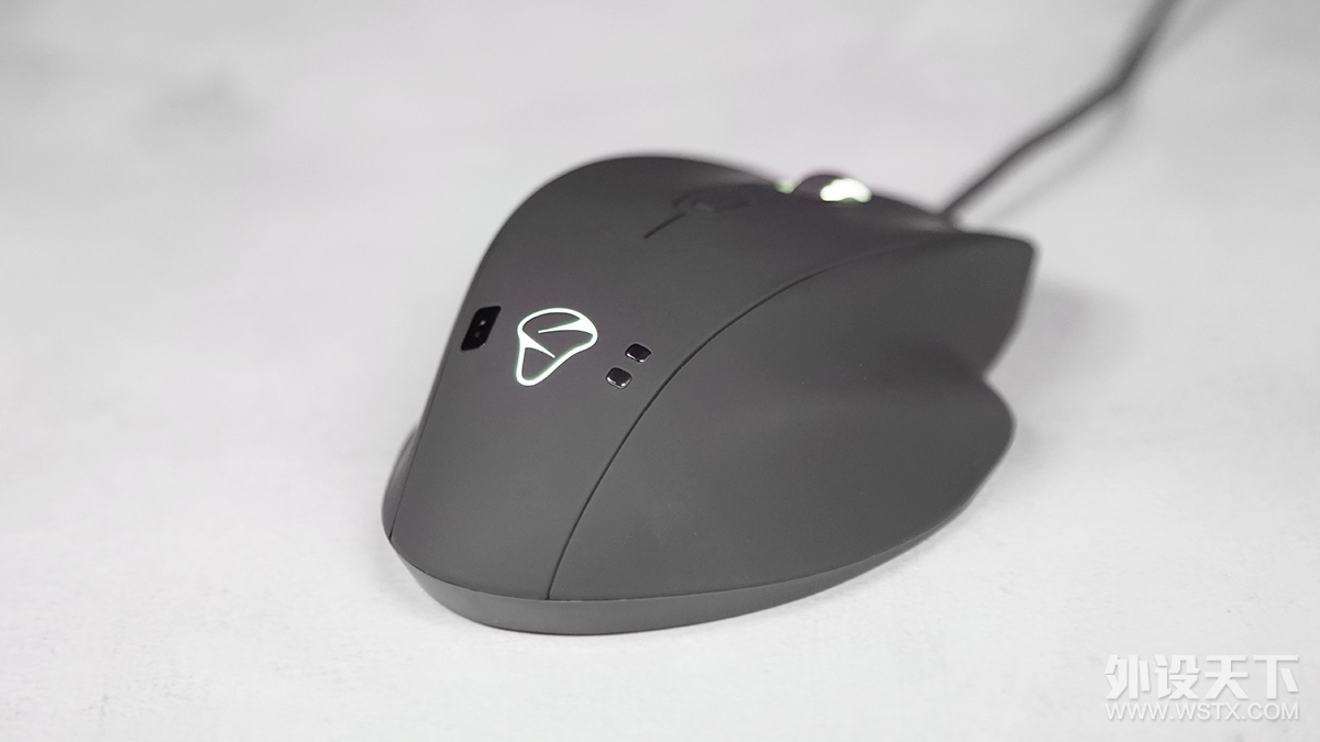 Mionix Naos βϵͼ