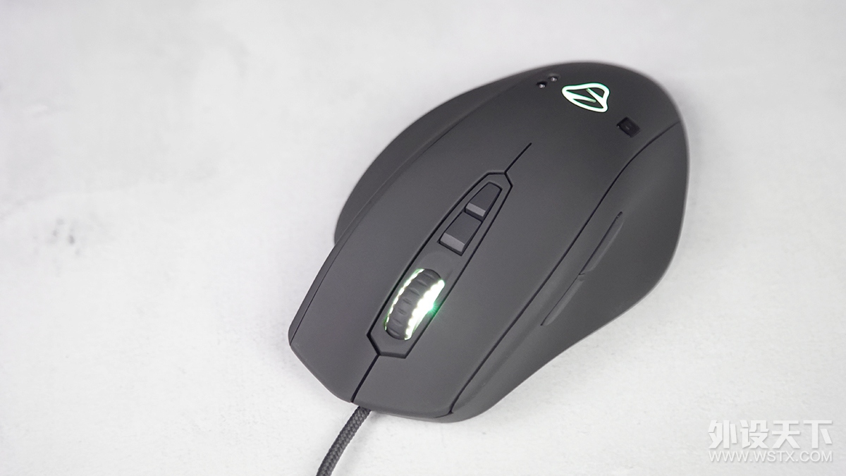 Mionix Naos βϵͼ