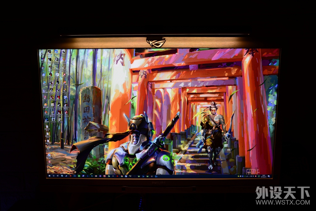 ҹ���е�һ˿��������BenQ ���� ScreenBar Plus ��ʾ����Ļ�ҵ�����