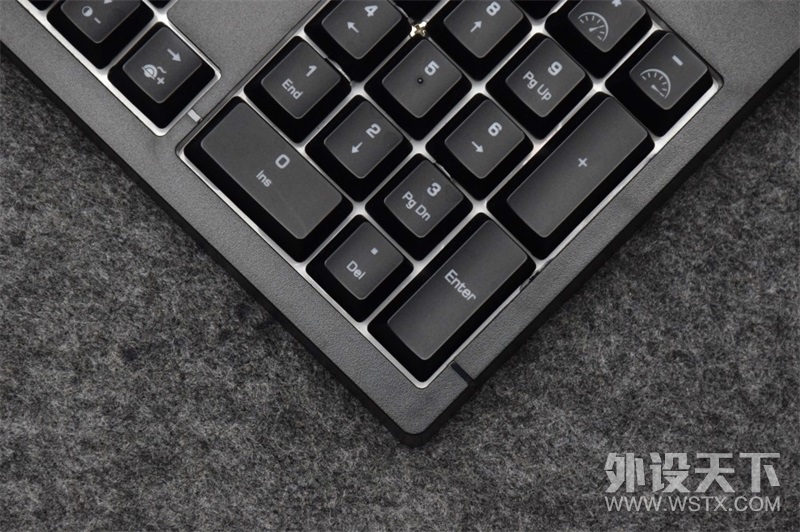 ��ˮ����£����һ��Ǻ���Ҫ�ģ�QPAD KO-90��е��������