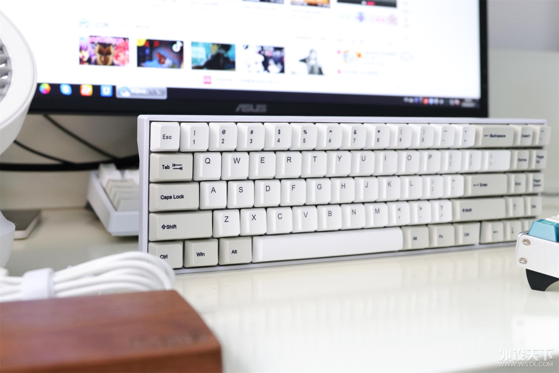 ��������������һ�ѿ��������Ƽ��ĵļ��̡���GANSS ALT71���߼���