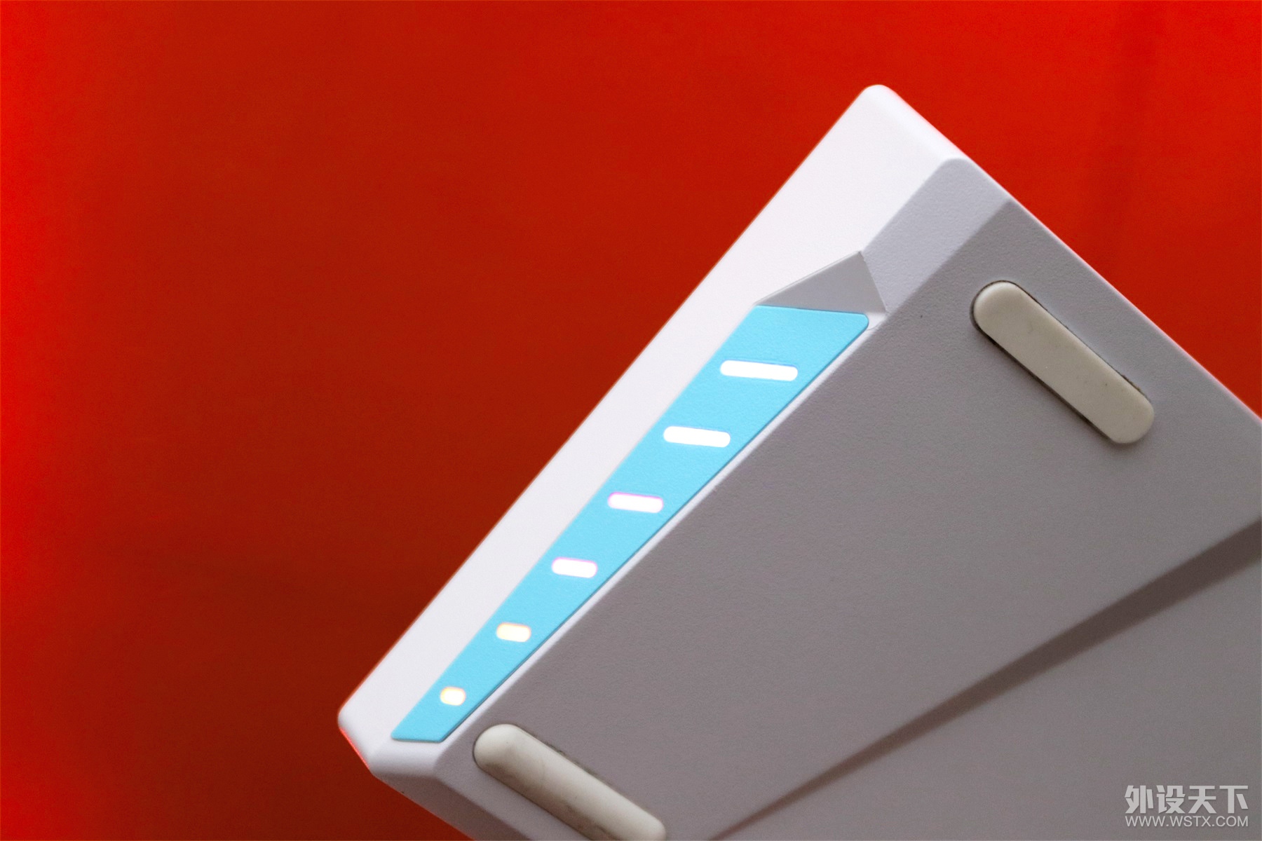 ��������������һ�ѿ��������Ƽ��ĵļ��̡���GANSS ALT71���߼���