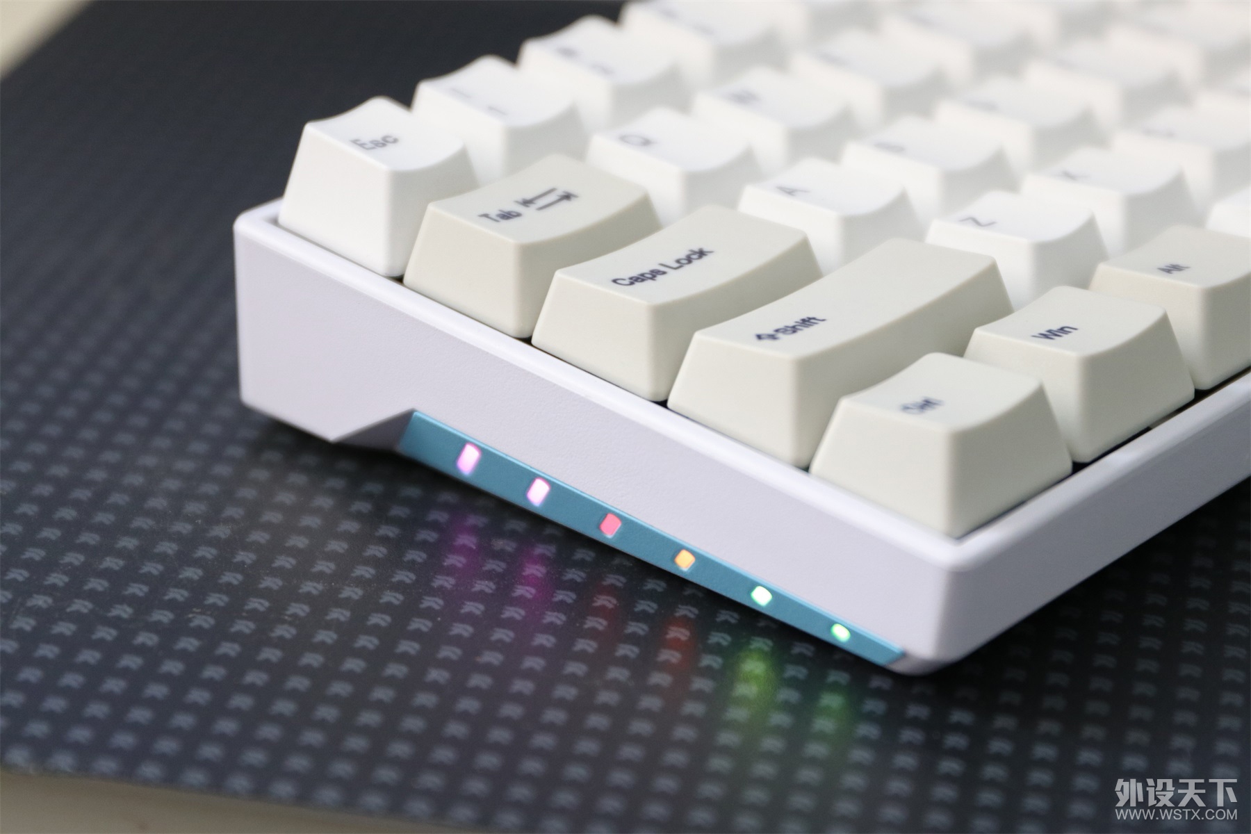 ��������������һ�ѿ��������Ƽ��ĵļ��̡���GANSS ALT71���߼���