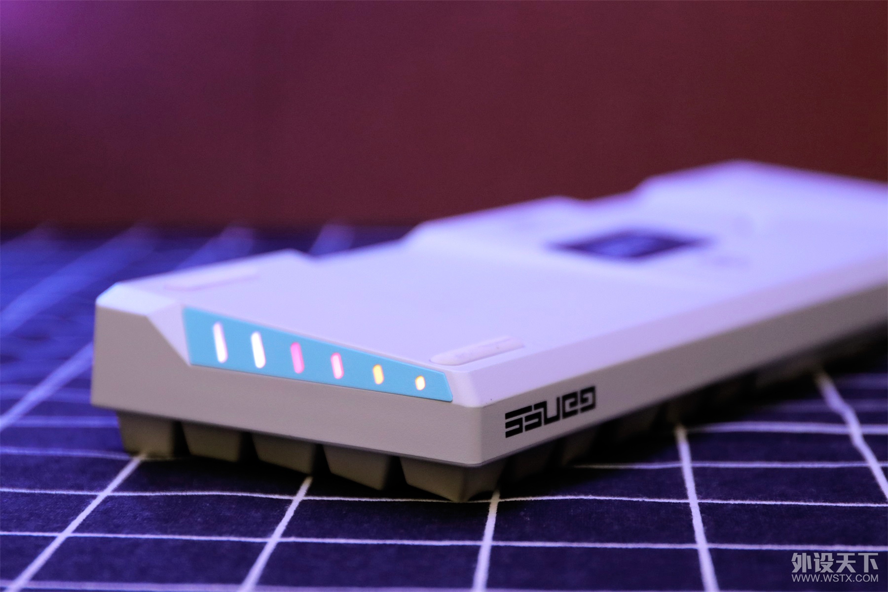 ��������������һ�ѿ��������Ƽ��ĵļ��̡���GANSS ALT71���߼���