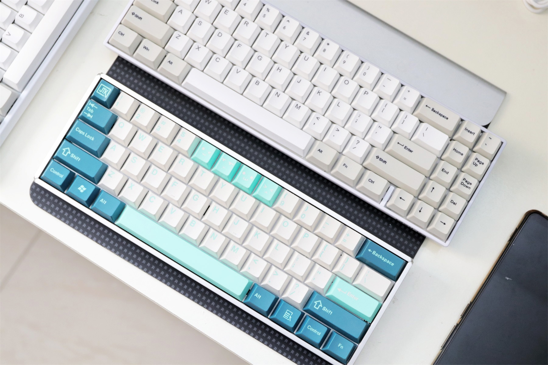 ��������������һ�ѿ��������Ƽ��ĵļ��̡���GANSS ALT71���߼���