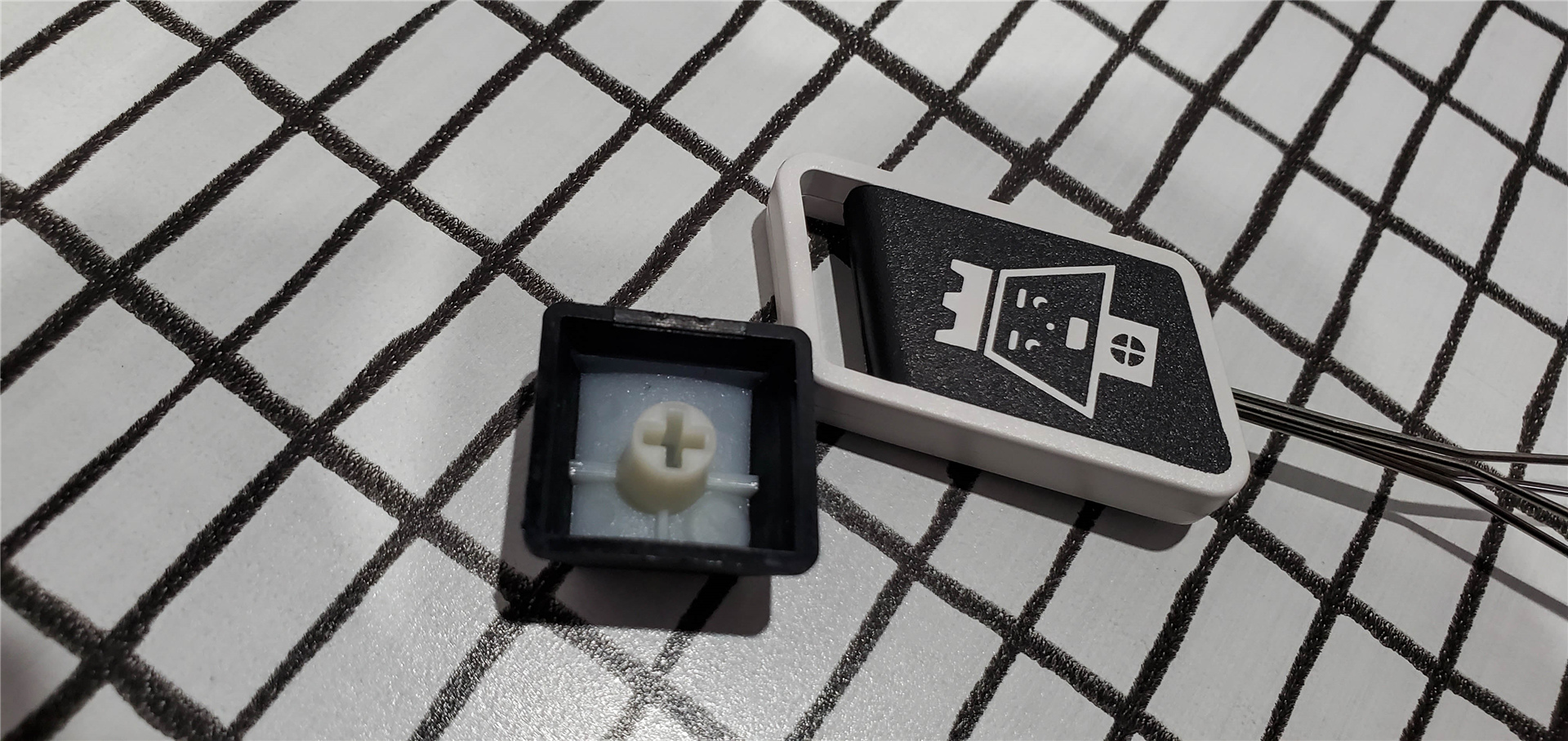 ���׵Ļ�е���̣�DURGOD��٤K320���ᣨRGB����K310��ջҰ׹��޶�������