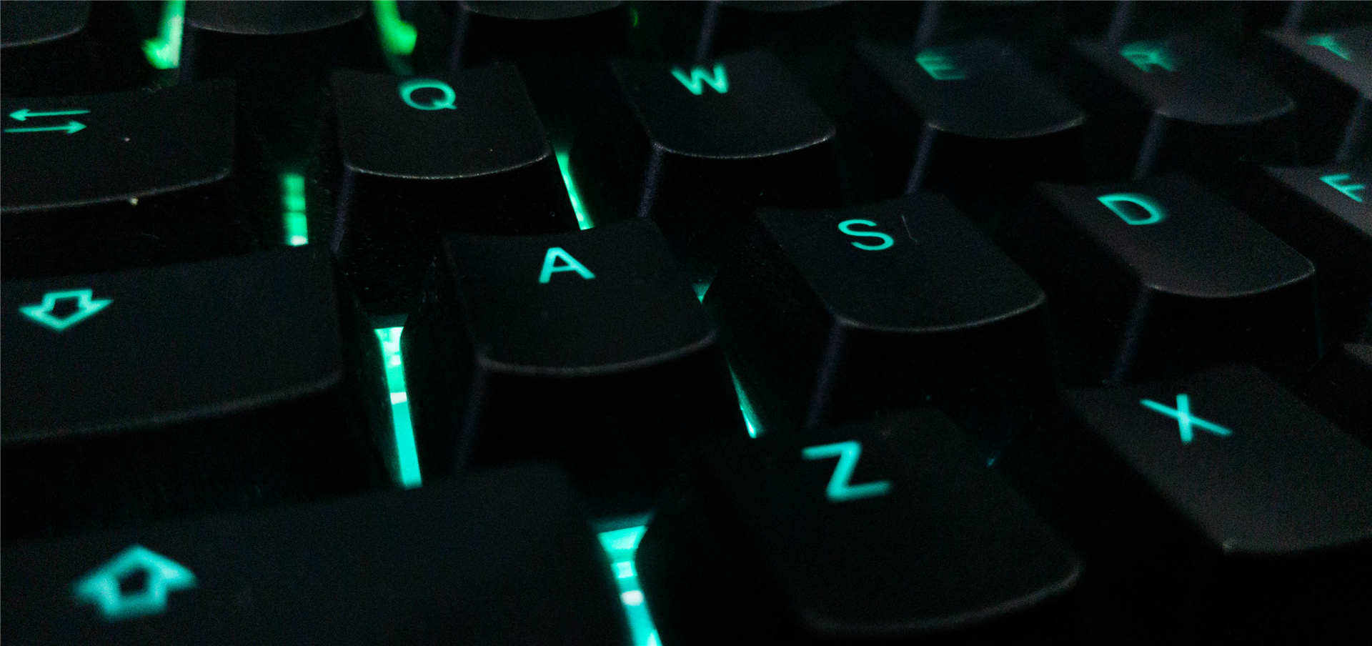 ���׵Ļ�е���̣�DURGOD��٤K320���ᣨRGB����K310��ջҰ׹��޶�������