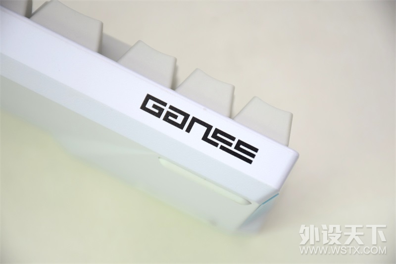 ����˫ģС���� GANSS ALT 71��е���̿���