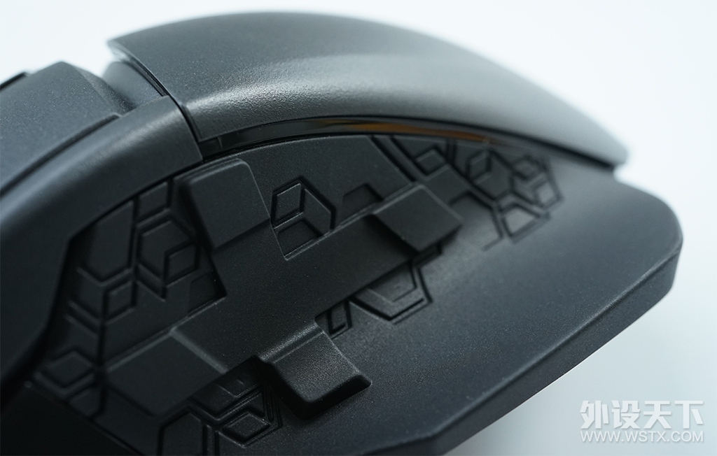 �������� MM830 ������OLED��Ļ�����ܵ羺��Ϸ������