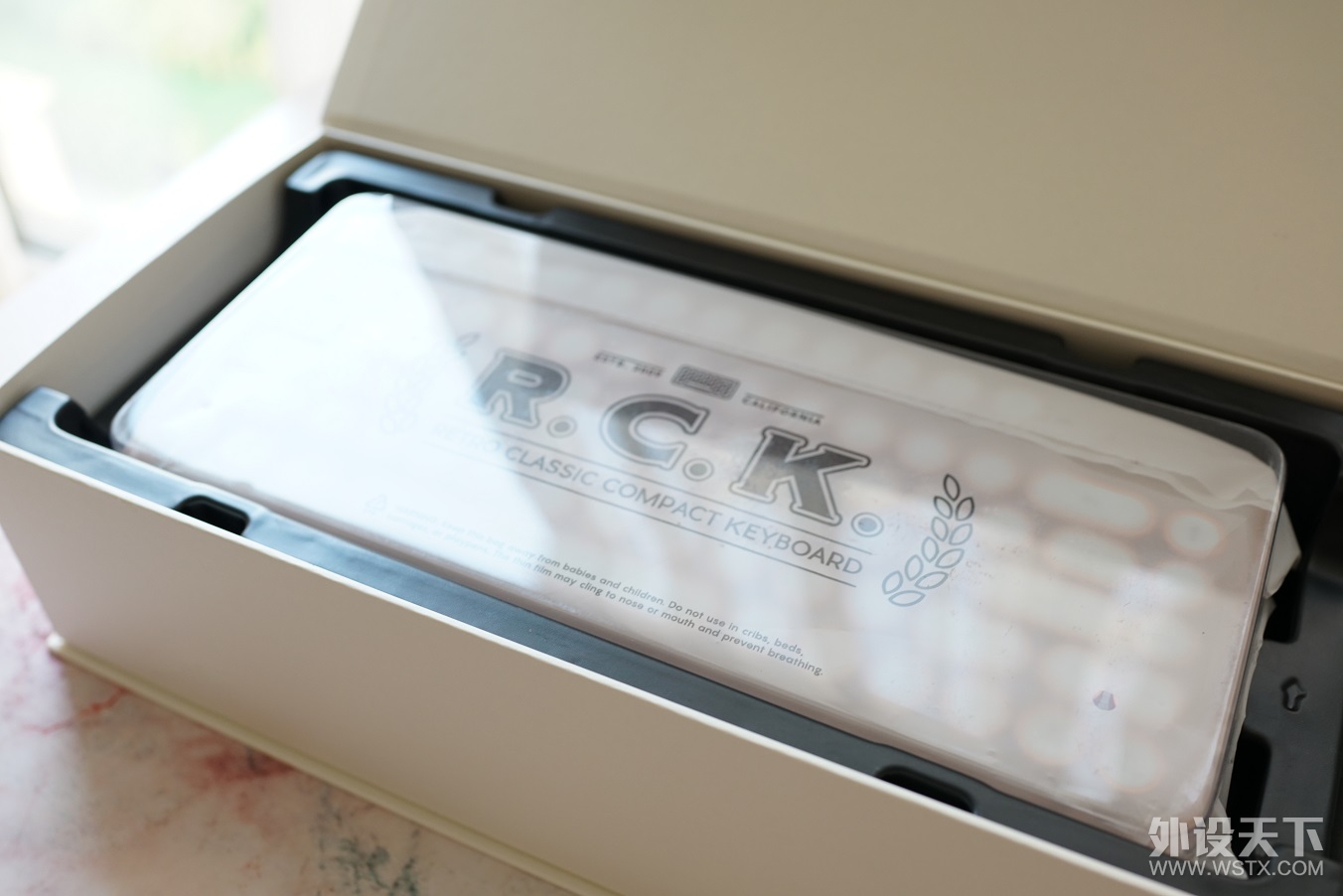 ԡ¾ţλݡAZIO RCK/RCM POSH߼