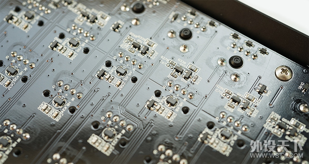 ���SteelSeries Apex PRO ������Ӧ���ڴ������̵��콢��е���̲������