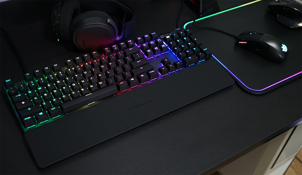���SteelSeries Apex PRO ������Ӧ���ڴ������̵��콢��е���̲������