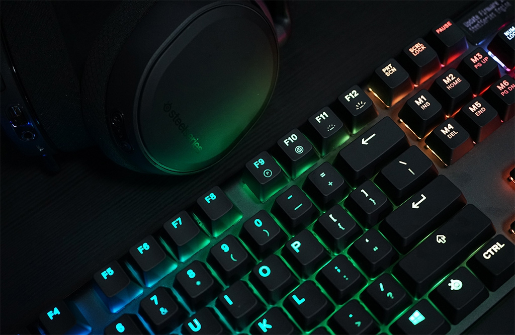 ���SteelSeries Apex PRO ������Ӧ���ڴ������̵��콢��е���̲������