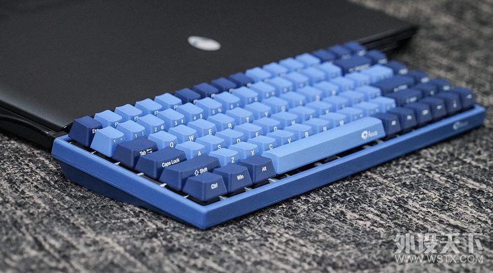�����ϵĺ����� AKKO 3084SP����֮�ǻ�е���̿�������