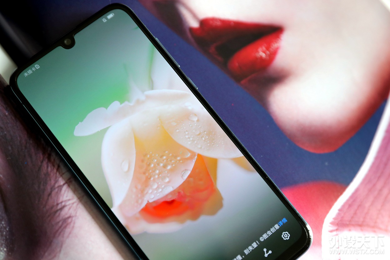 ����AMOLED��Ļָ�ƣ���ҫ20�ഺ�����Щ����Ҳ���ݺ���