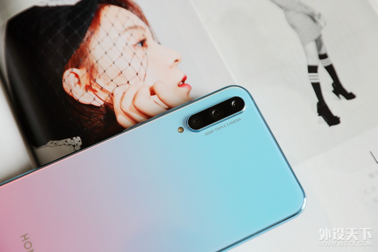 ����AMOLED��Ļָ�ƣ���ҫ20�ഺ�����Щ����Ҳ���ݺ���