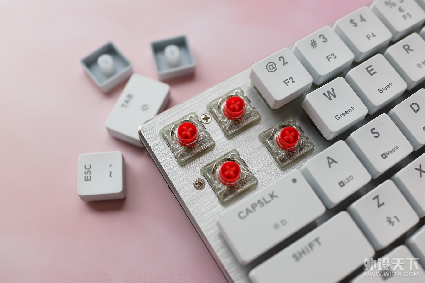 �����ԡ�С�ɾ���������ǿ��������������SK621��ײMM710������