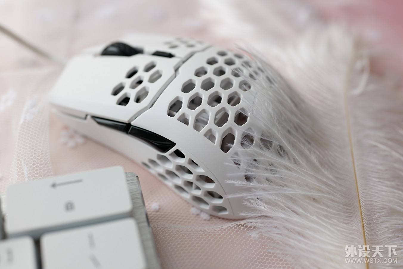 �����ԡ�С�ɾ���������ǿ��������������SK621��ײMM710������