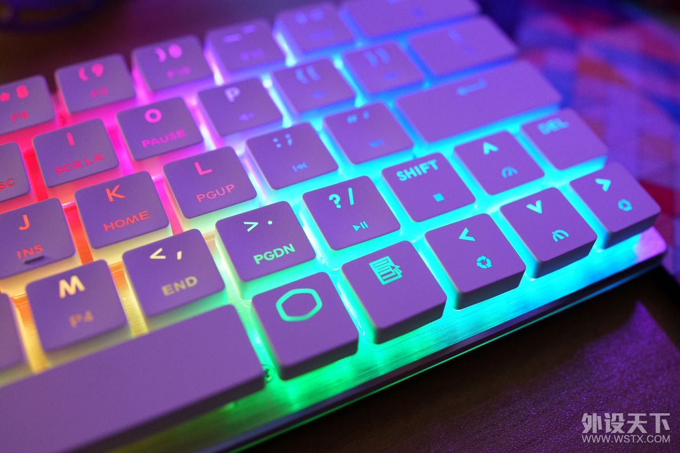 �����ԡ�С�ɾ���������ǿ��������������SK621��ײMM710������