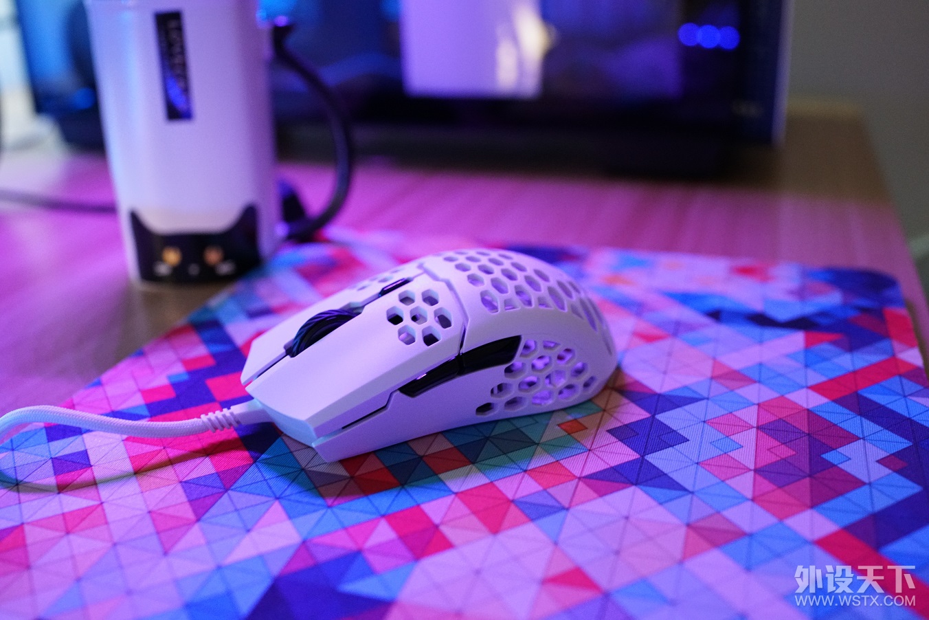 �����ԡ�С�ɾ���������ǿ��������������SK621��ײMM710������