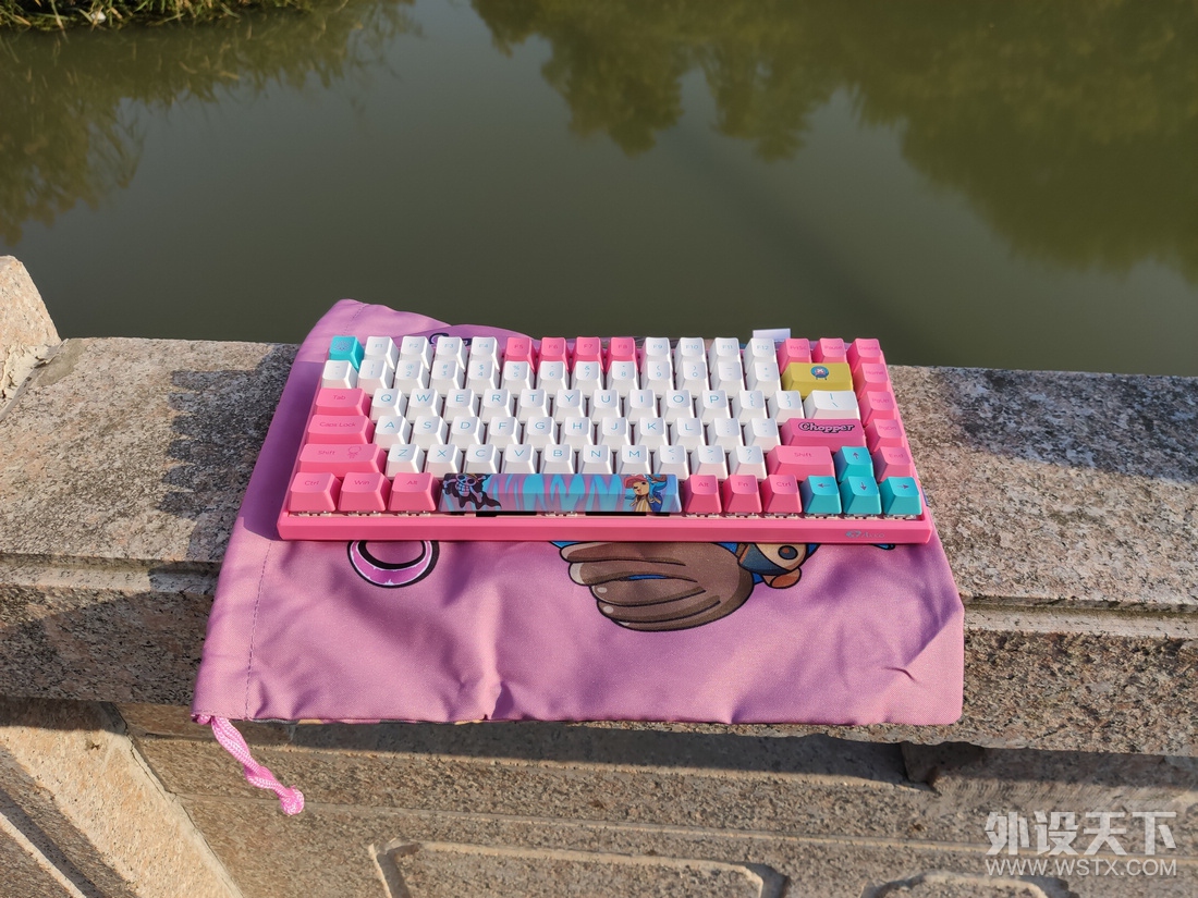 �ػ�ʱ������Ʒ��·�ߡ���AKKO �ǰ�3084˫ģ��е����ʹ������