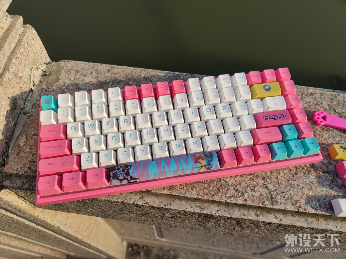 �ػ�ʱ������Ʒ��·�ߡ���AKKO �ǰ�3084˫ģ��е����ʹ������