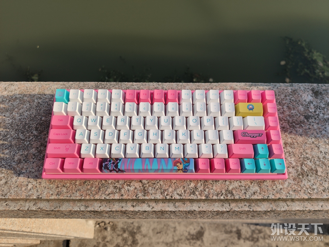 �ػ�ʱ������Ʒ��·�ߡ���AKKO �ǰ�3084˫ģ��е����ʹ������